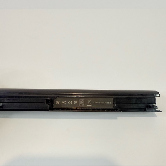 Open Pack HP 240 245 250 255 256 G4 Series Laptop Battery HS03 HS04 Replacement - Picture 10 of 16